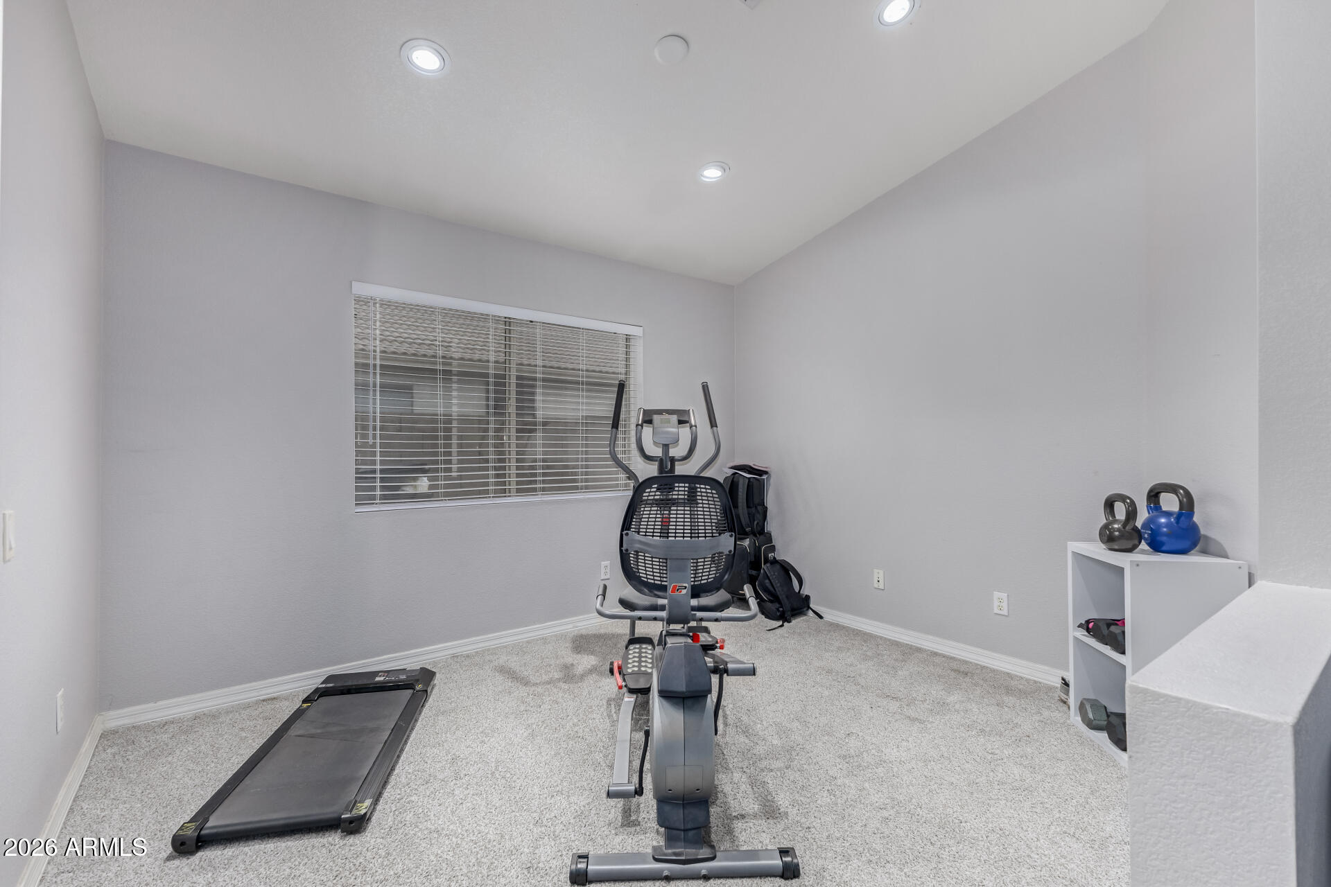 3407 East Escuda Road Phoenix, AZ 85050 - Photo 5 of 32 a room with a window