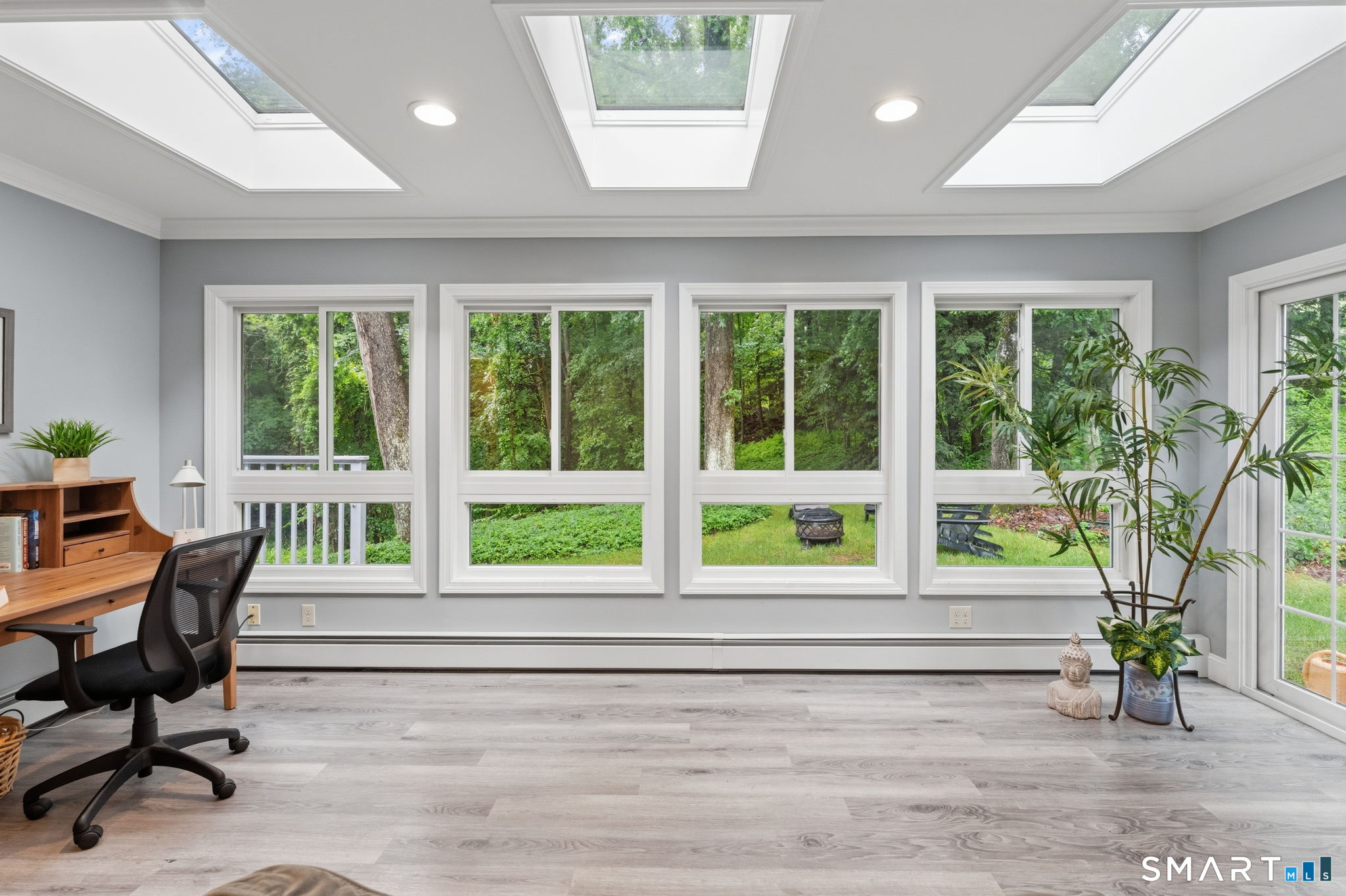 9 Banks Road Simsbury, CT 06092 - Photo 14 of 40