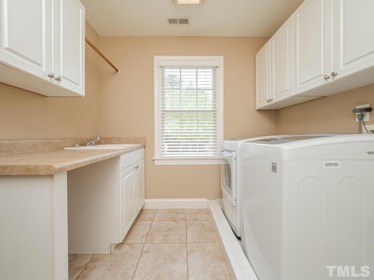 8332 Wheatstone Lane Raleigh, NC 27613 - Photo 26 of 30
