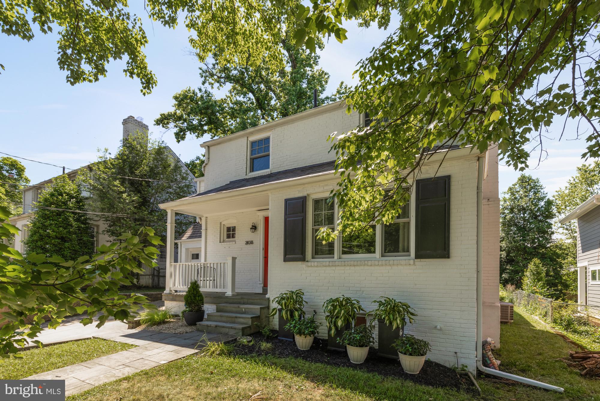 2108 Ross Road Silver Spring, MD 20910 - Photo 6 of 59