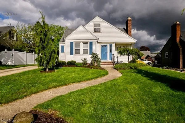 $226,000 | 1150 Fairlane Avenue Southwest, Canton, OH 44710