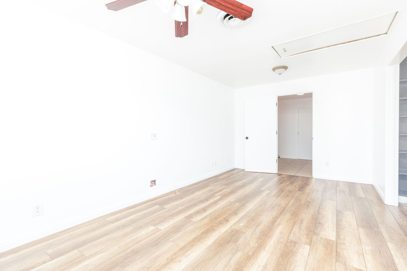 317 Mari Court Ridgecrest, CA 93555 - Photo 14 of 30 a view of a room with a hallway