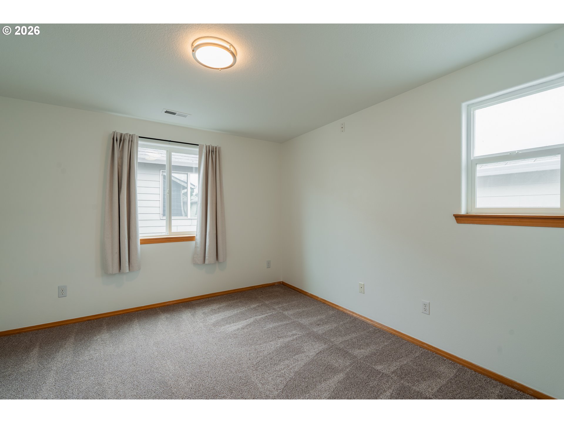 7870 Southeast Springwater Drive Portland, OR 97206 - Photo 36 of 47