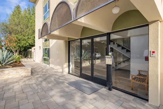 $750,000 | 1033 Crestview Drive, Unit 216, Mountain View, CA 94040