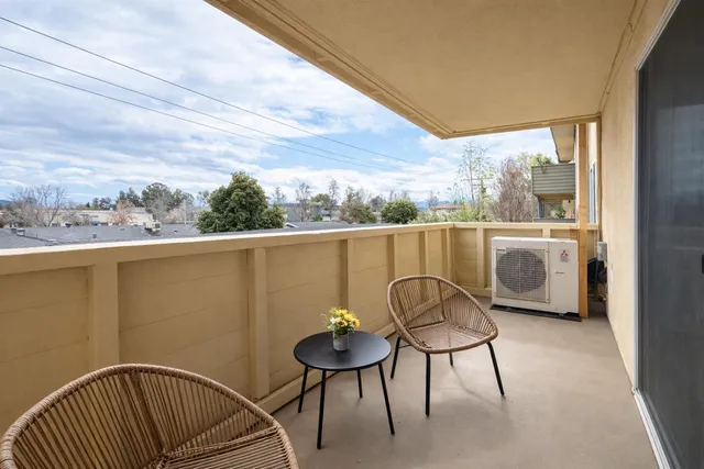 $750,000 | 1033 Crestview Drive, Unit 216, Mountain View, CA 94040