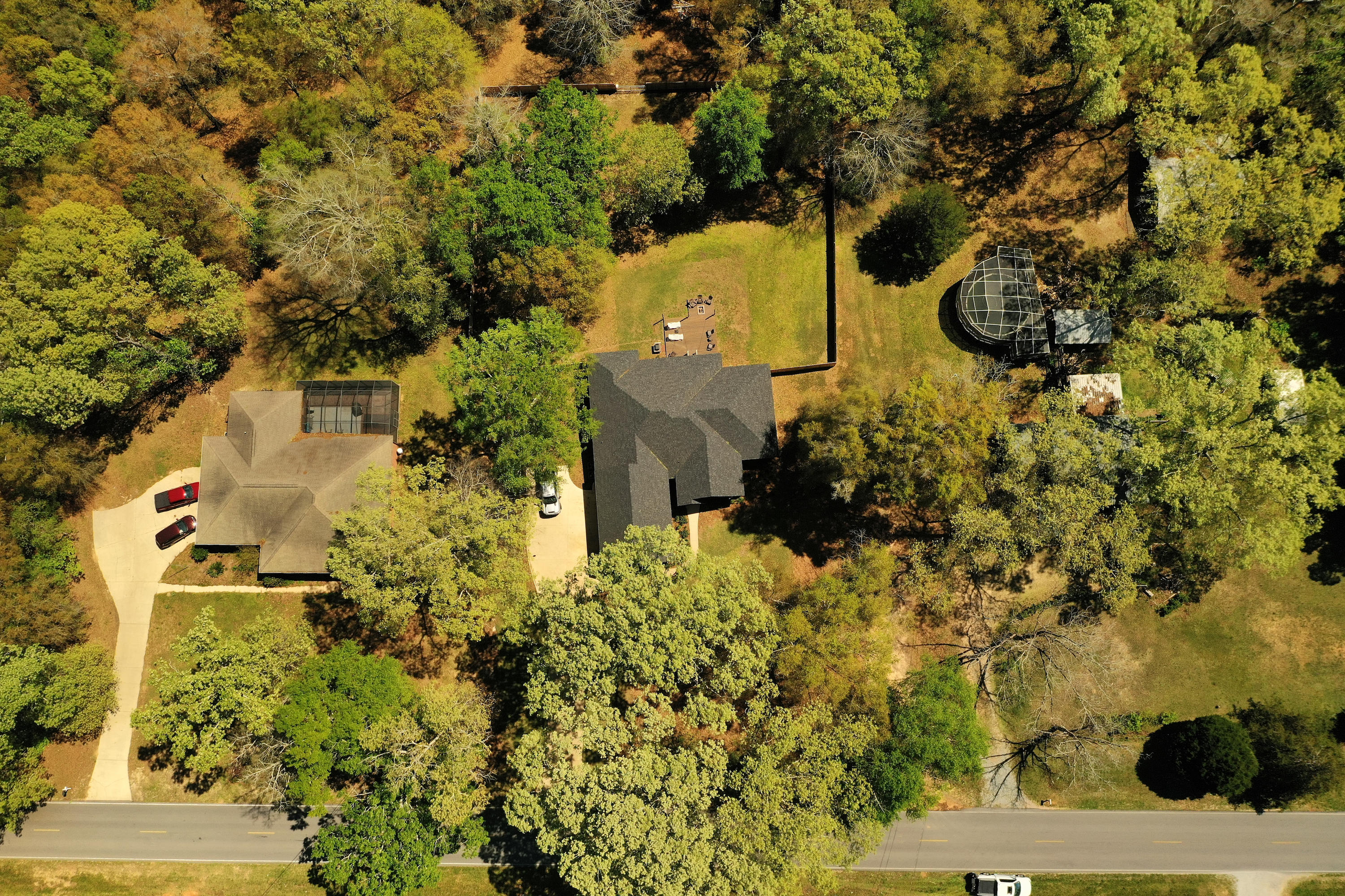5887 Oak Hill Road Crestview, FL 32536 - Photo 39 of 44 an aerial view of a house with a yard