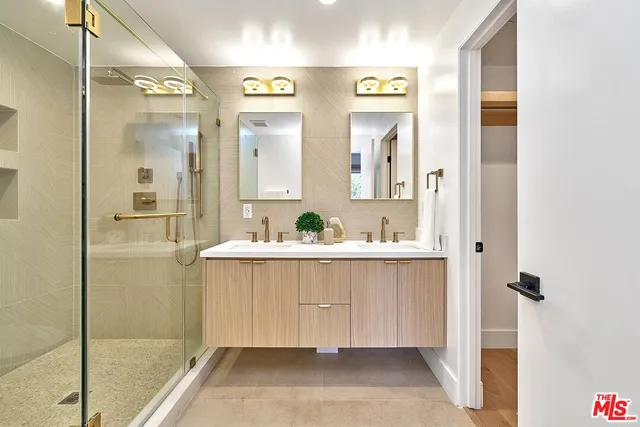 $1,190,000 | 6849 North Figueroa Street, Los Angeles, CA 90042