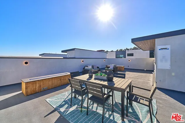 $1,190,000 | 6849 North Figueroa Street, Los Angeles, CA 90042