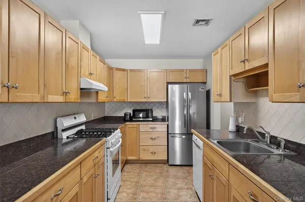 $409,000 | 227 Deer Ct Drive, Middletown, NY 10940