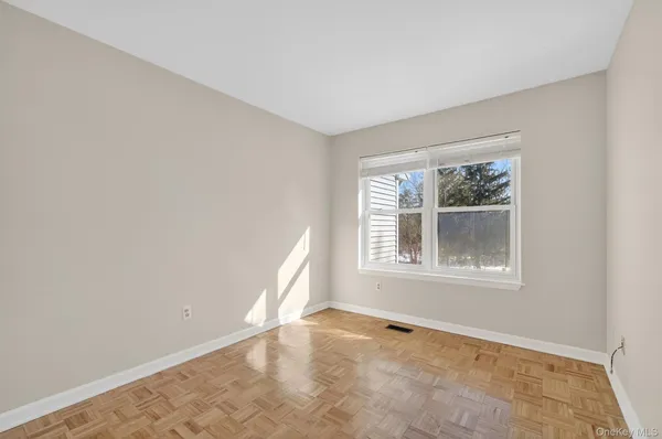 $409,000 | 227 Deer Ct Drive, Middletown, NY 10940