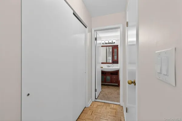 $409,000 | 227 Deer Ct Drive, Middletown, NY 10940