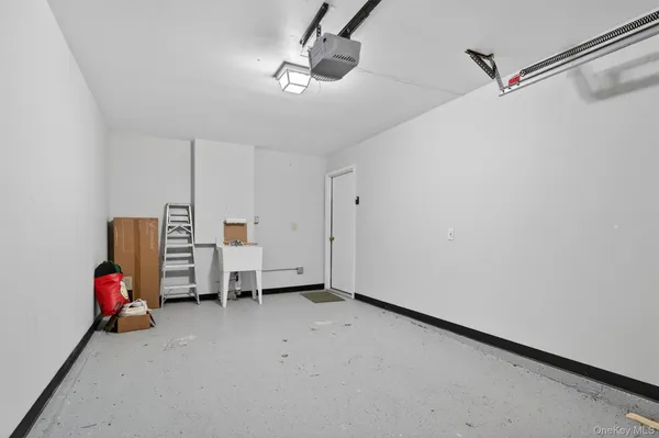 $409,000 | 227 Deer Ct Drive, Middletown, NY 10940