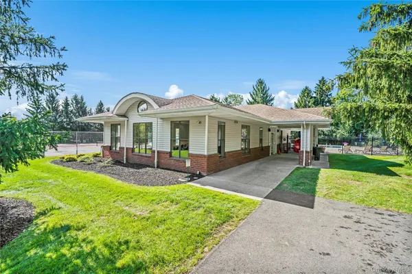 $409,000 | 227 Deer Ct Drive, Middletown, NY 10940