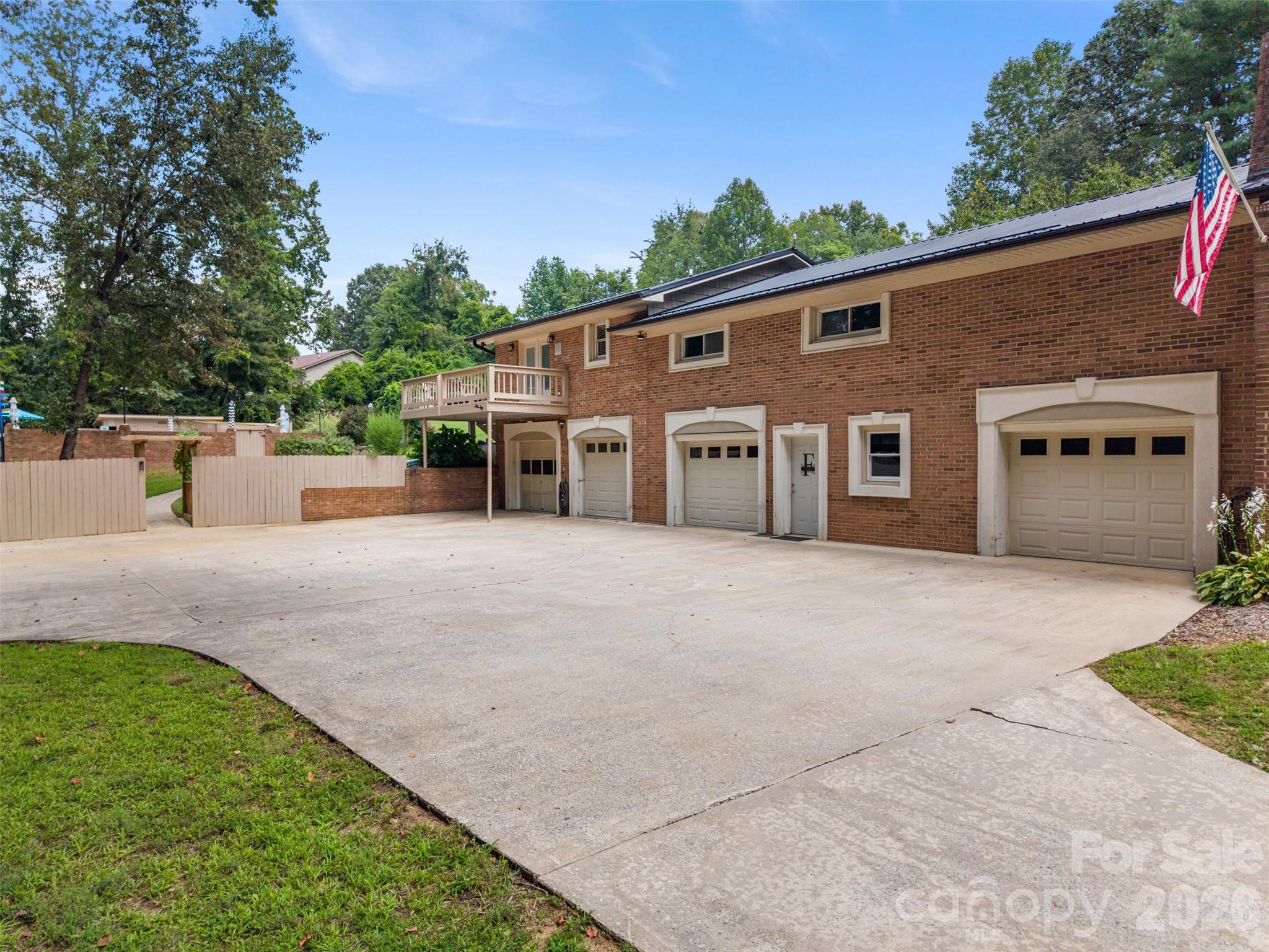 202 Legion Road Hudson, NC 28638 - Photo 9 of 44 Gallery Image 9