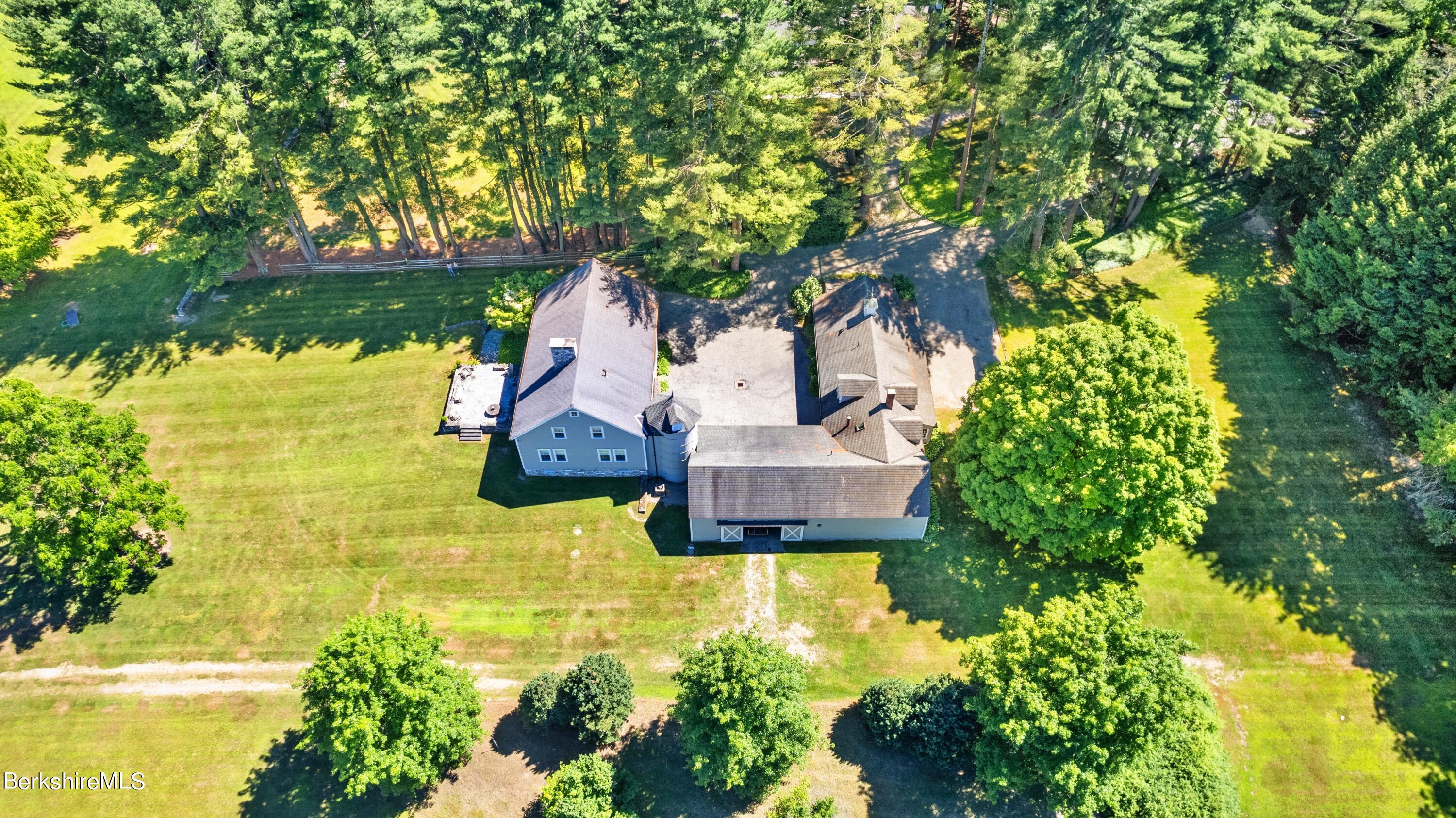 25 Sheffield Road Egremont, MA 01230 - Photo 10 of 73 HRDJI_0162