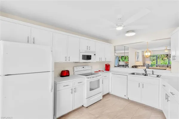 $239,800 | 228 Belina Drive, Unit 5605, Naples, FL 34104