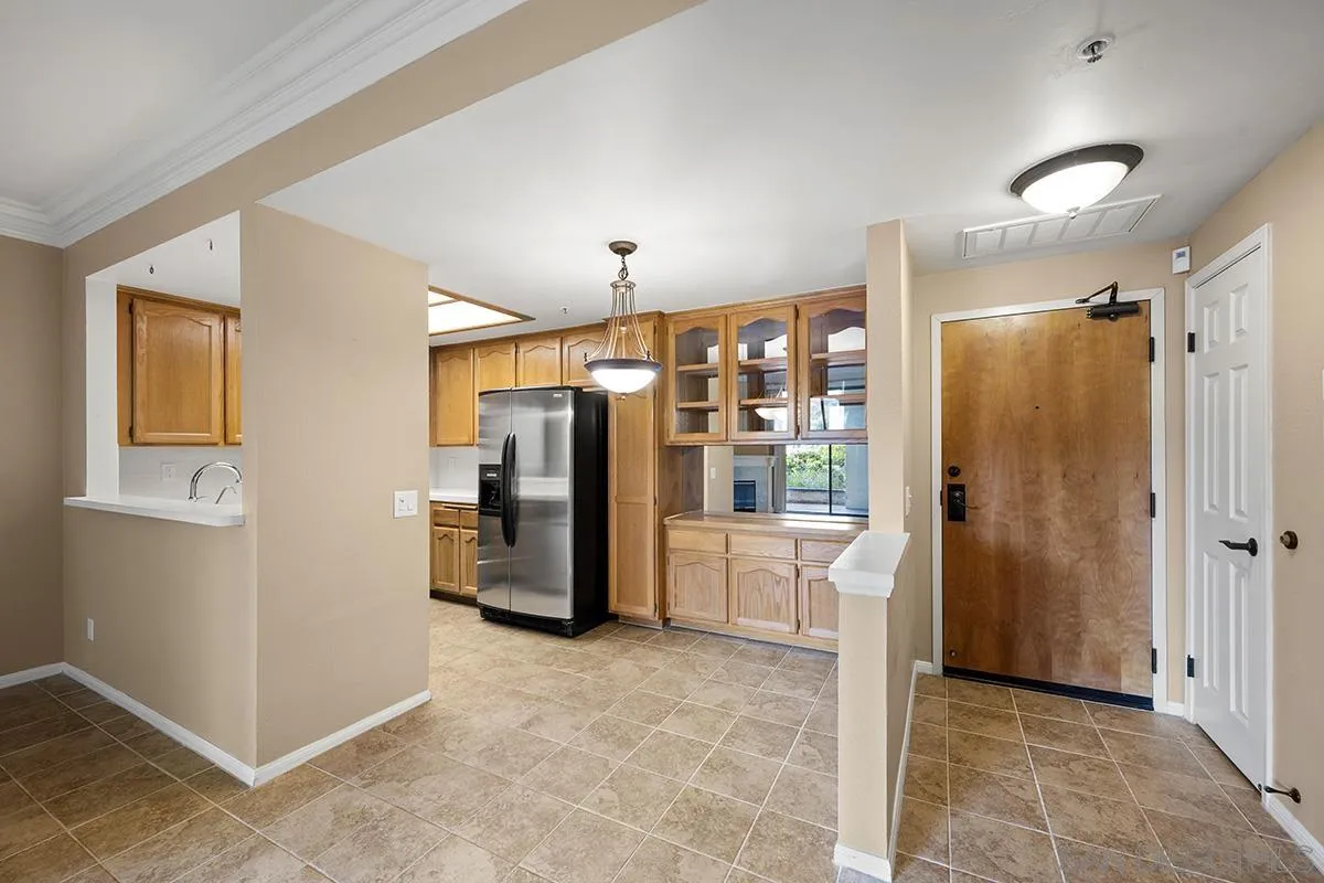 5875 Friars Road, Unit 4110 San Diego, CA 92110 - Photo 2 of 42 Gallery Image 2