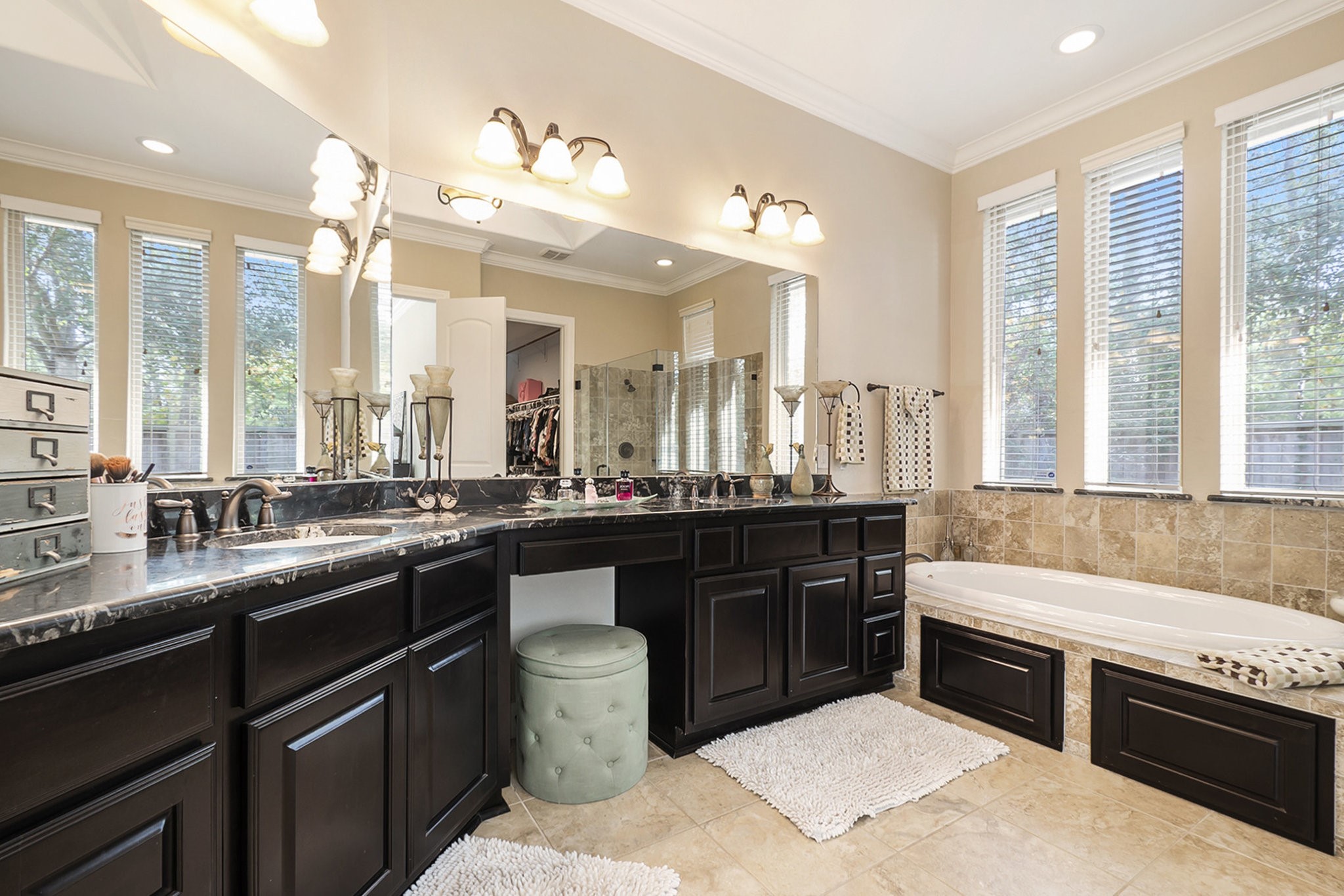 42 Sundown Ridge Place Tomball, TX 77375 - Photo 25 of 48 Primary Bathroom