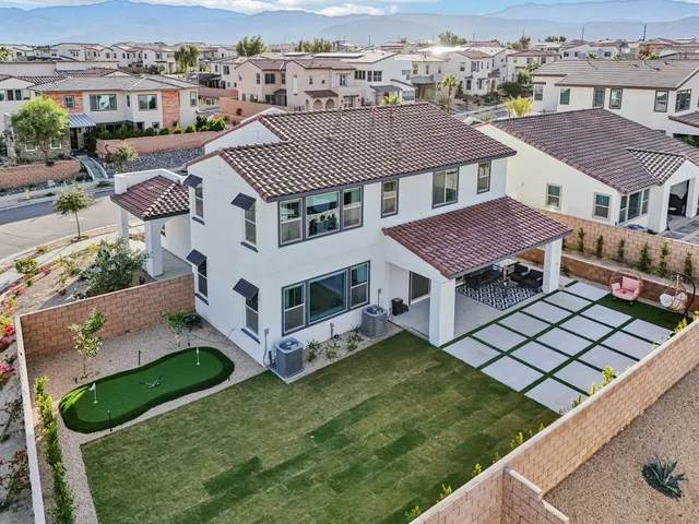 $997,999 | 74404 Nichols Drive, Palm Desert, CA 92211