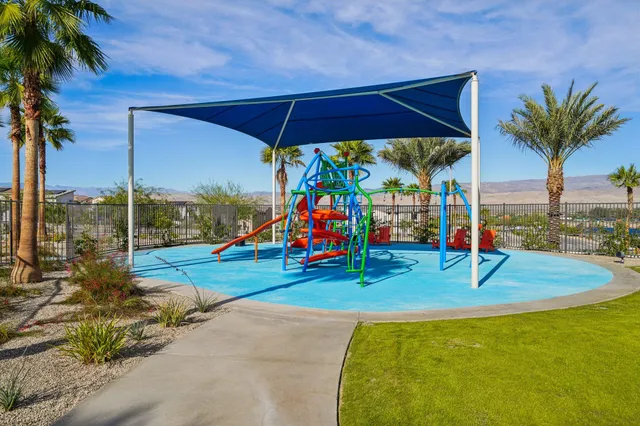 $997,999 | 74404 Nichols Drive, Palm Desert, CA 92211