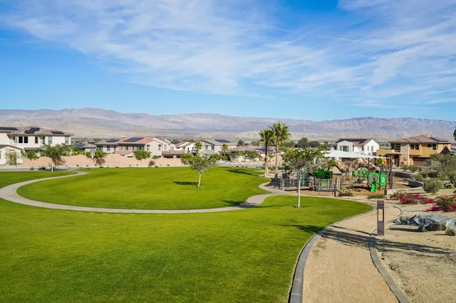 $997,999 | 74404 Nichols Drive, Palm Desert, CA 92211