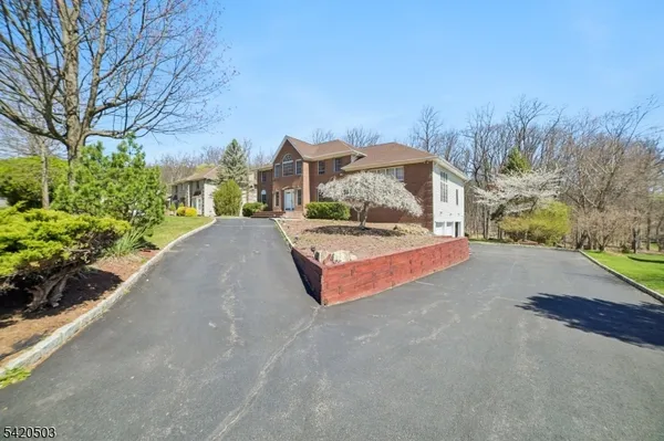 $1,180,000 | 407 Mountain Way, Morris Plains, NJ 07950