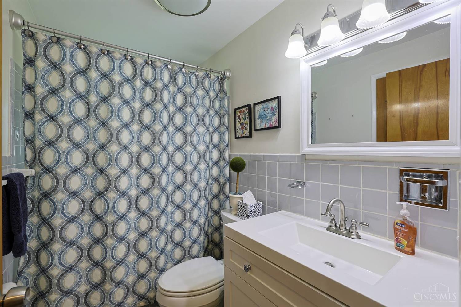 5801 Maphet Street Cincinnati, OH 45227 - Photo 27 of 42
