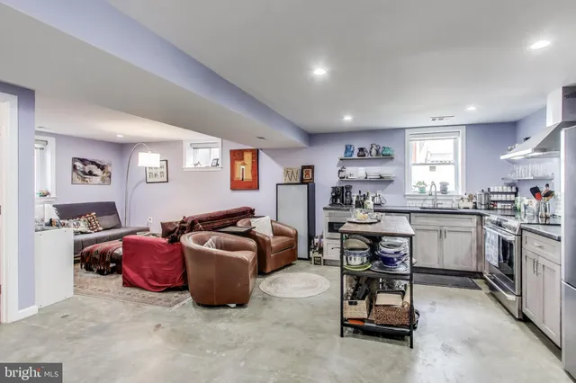 $1,025,000 | 8209 Flower Avenue, Takoma Park, MD 20912