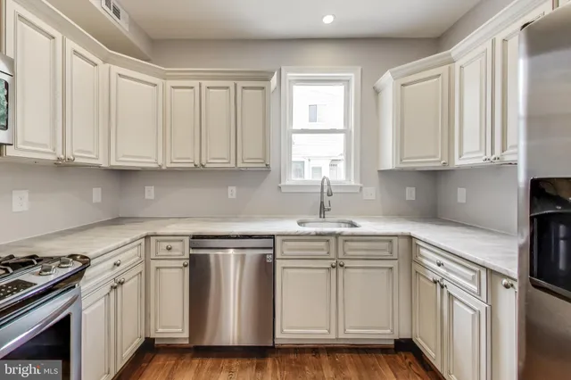 $1,025,000 | 8209 Flower Avenue, Takoma Park, MD 20912