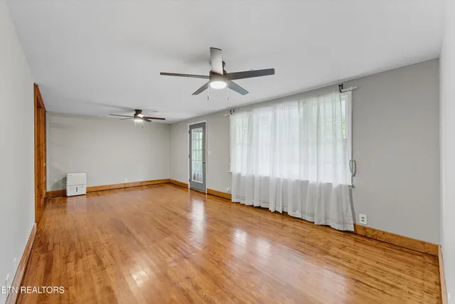 $299,000 | 187 Cobb Hollow Road, Rocky Top, TN 37769