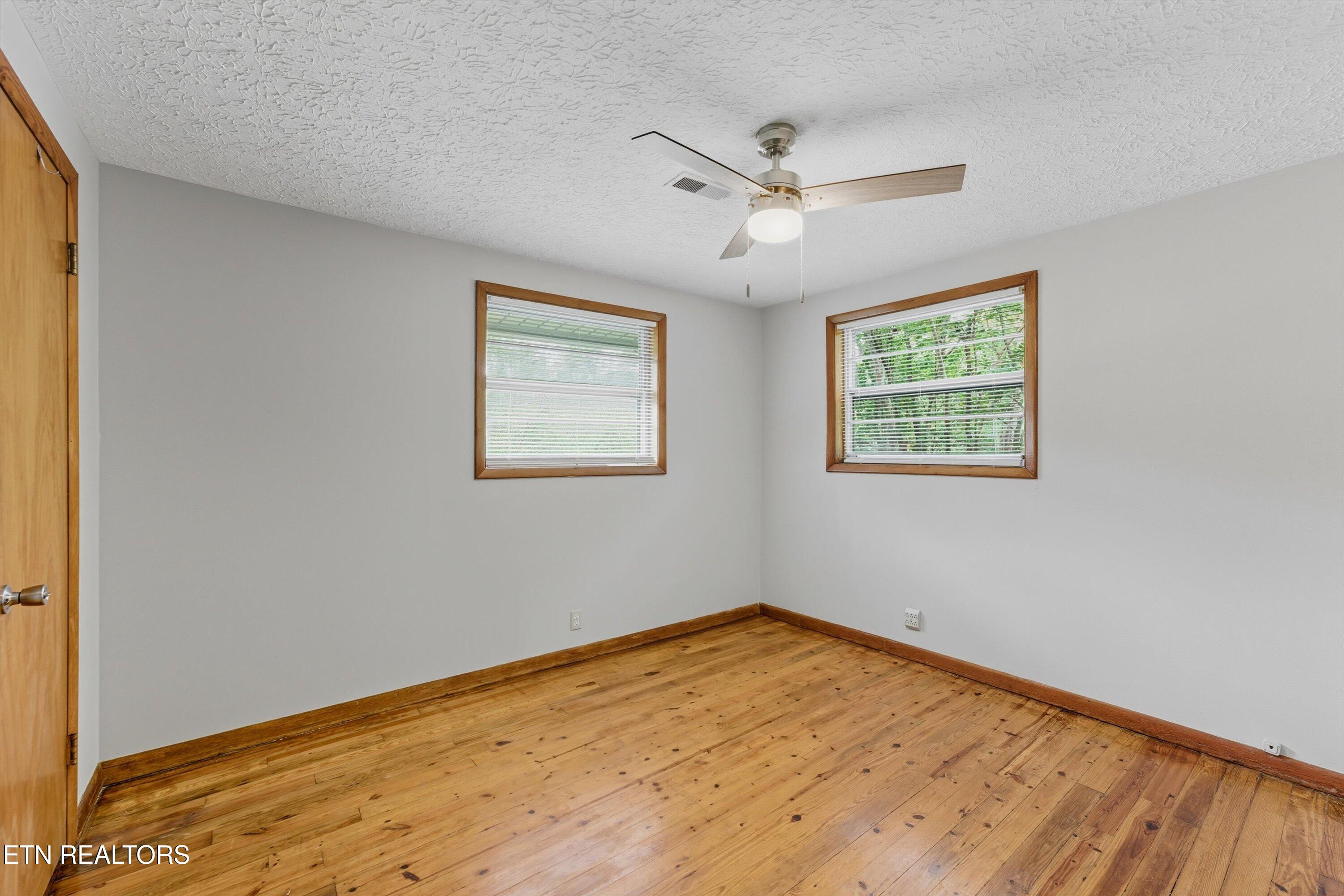 187 Cobb Hollow Road Rocky Top, TN 37769 - Photo 24 of 38 21-187 Cobb Hollow Rd-21