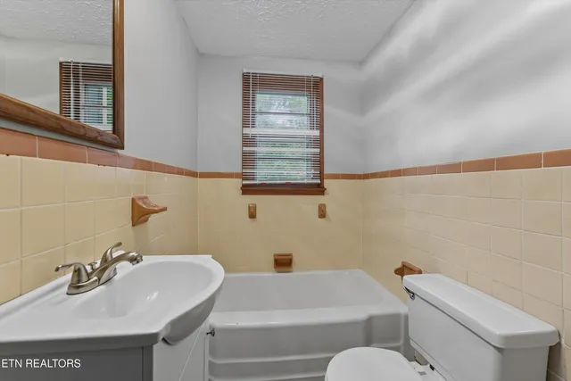 $299,000 | 187 Cobb Hollow Road, Rocky Top, TN 37769