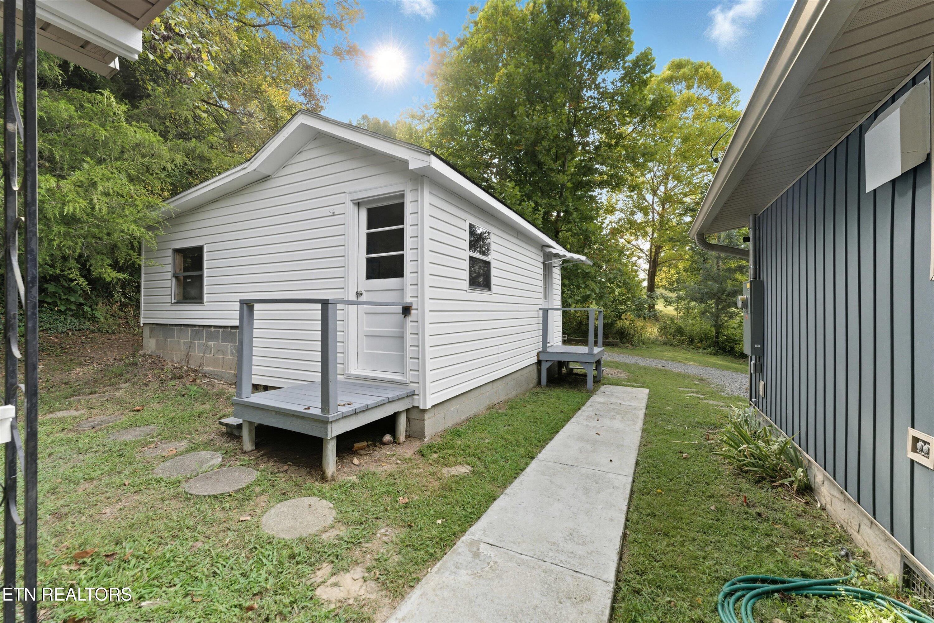 187 Cobb Hollow Road Rocky Top, TN 37769 - Photo 32 of 38 23-187 Cobb Hollow Rd-23