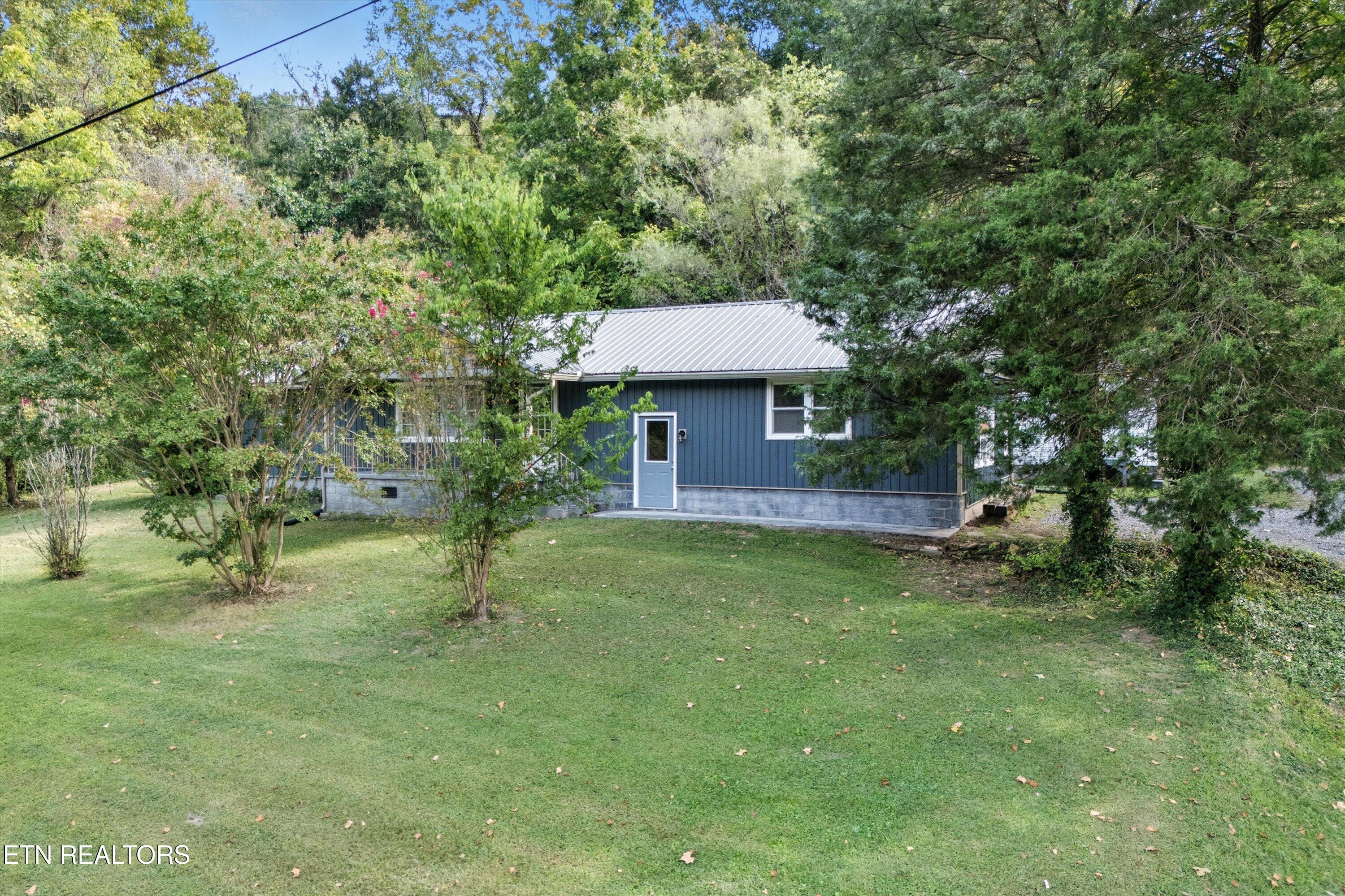 187 Cobb Hollow Road Rocky Top, TN 37769 - Photo 5 of 38 03-187 Cobb Hollow Rd-3