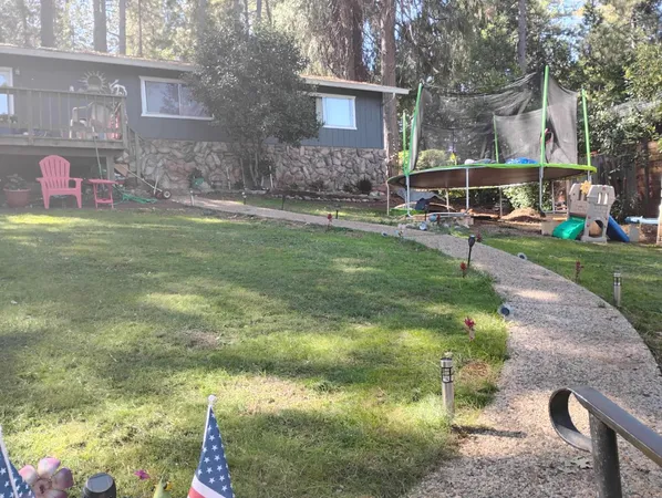 a front view of house with yard