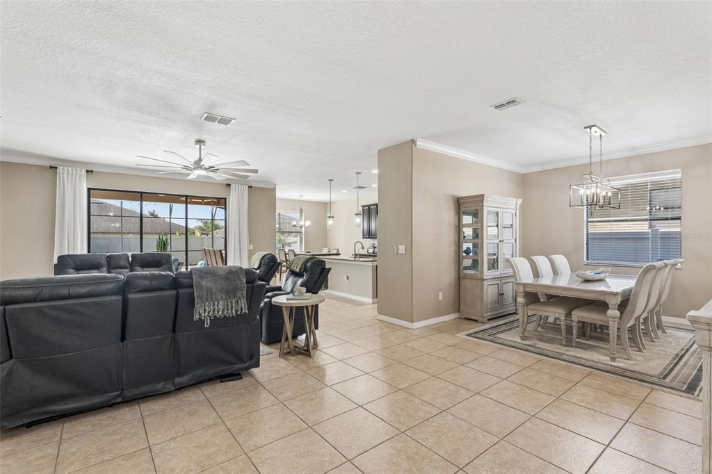 2850 Spring Breeze Way Kissimmee, FL 34744 - Photo 6 of 37