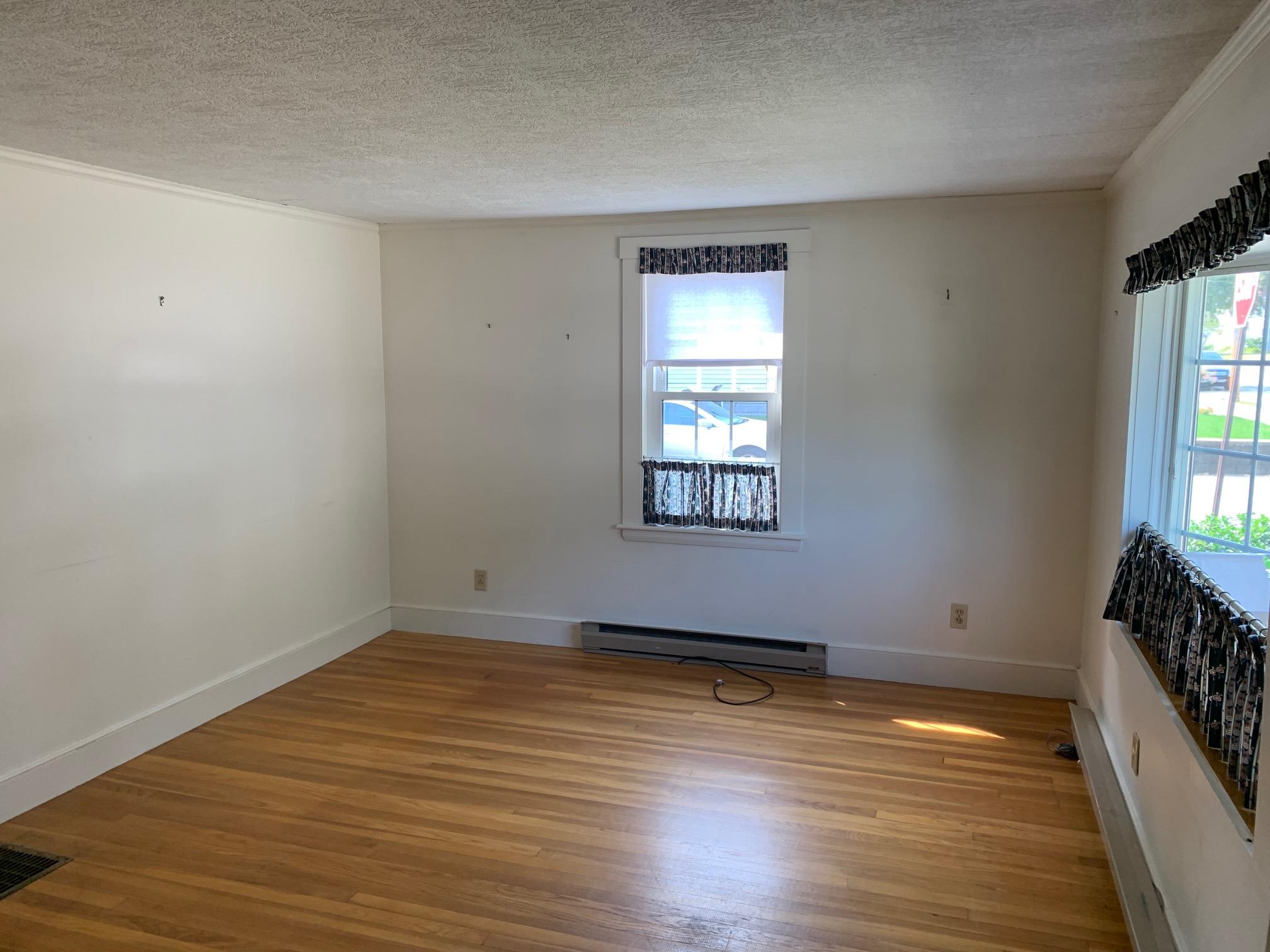 17 Prospect Street Springvale, ME 04083 - Photo 8 of 24 7 pro lr 1b