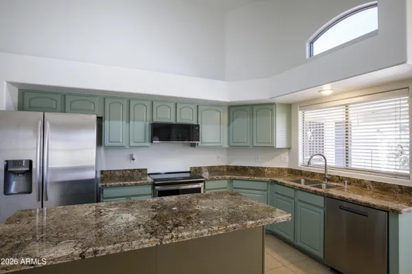$569,000 | 401 South 132nd Street, Chandler, AZ 85225