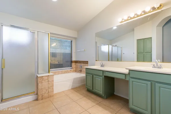 $569,000 | 401 South 132nd Street, Chandler, AZ 85225