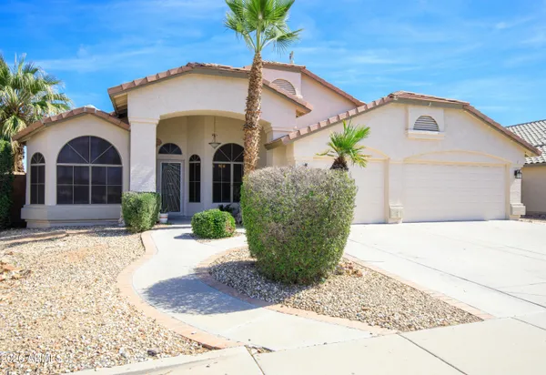 $569,000 | 401 South 132nd Street, Chandler, AZ 85225