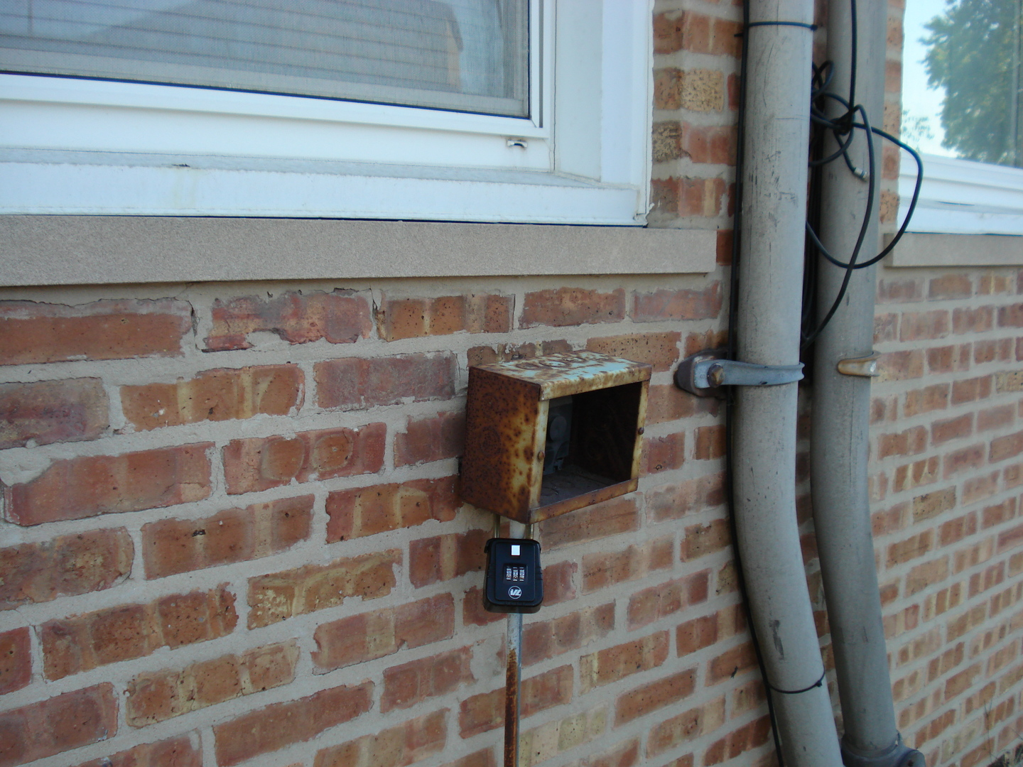 8751 West 79th Street, Unit 1 Justice, IL 60458 - Photo 10 of 32 a view of a bathroom