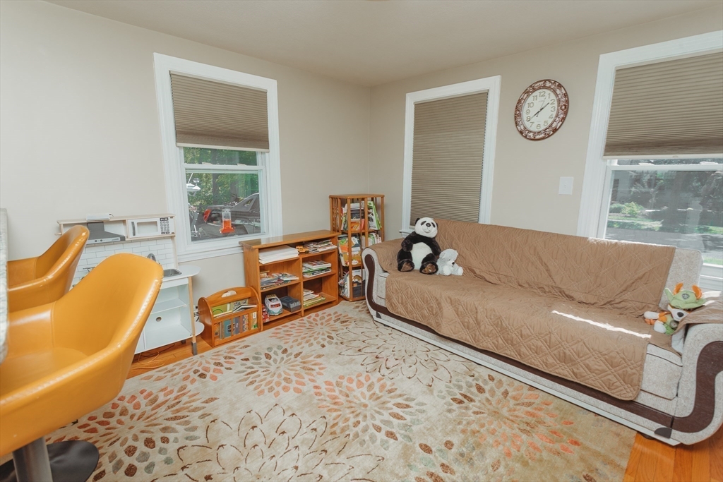 39 Cooke Street Greenfield, MA 01301 - Photo 11 of 26 Gallery Image 11