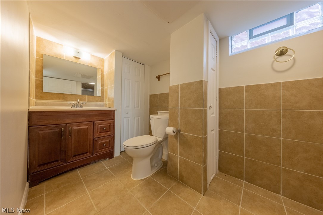 944 Richmond Road Cleveland, OH 44124 - Photo 28 of 32