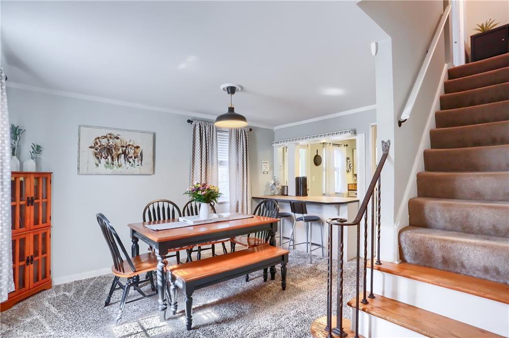 5189 Glenhurst Road Pittsburgh, PA 15207 - Photo 6 of 25 Gallery Image 6