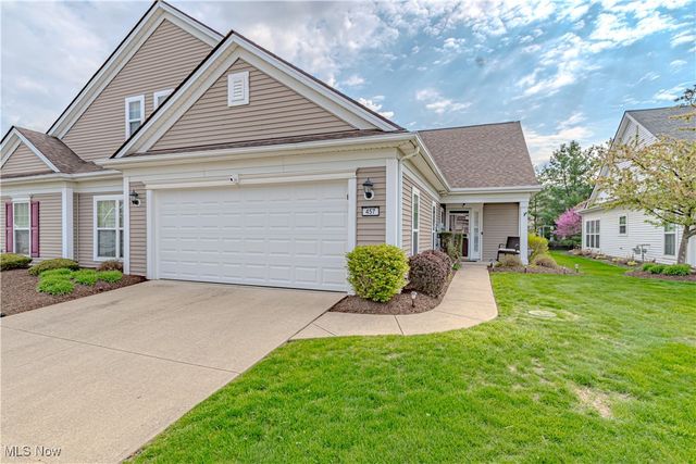 $350,000 | 457 Winward Lane, Brunswick, OH 44212