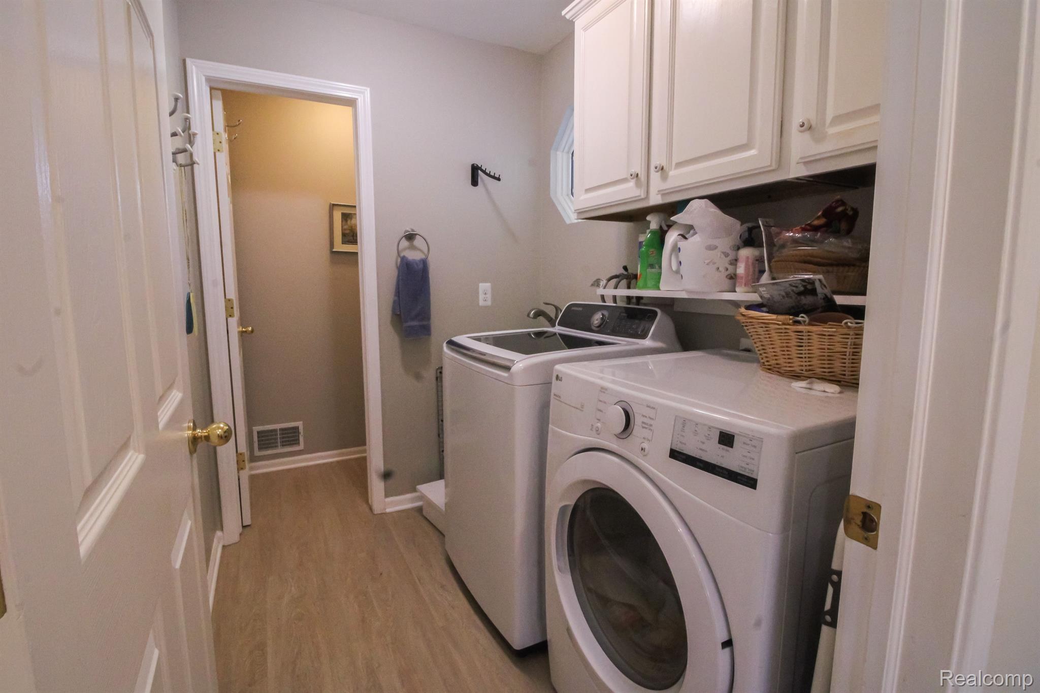 1871 Smith Road Lapeer, MI 48446 - Photo 15 of 40 Gallery Image 15