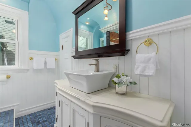 $4,800 | 1538 Gilpin Street, Denver, CO 80218