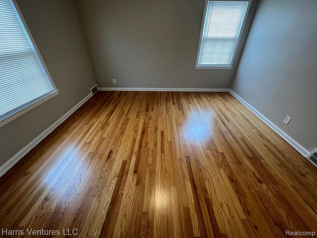 21700-06 Moross Road Grosse Pointe, MI 48236 - Photo 12 of 15