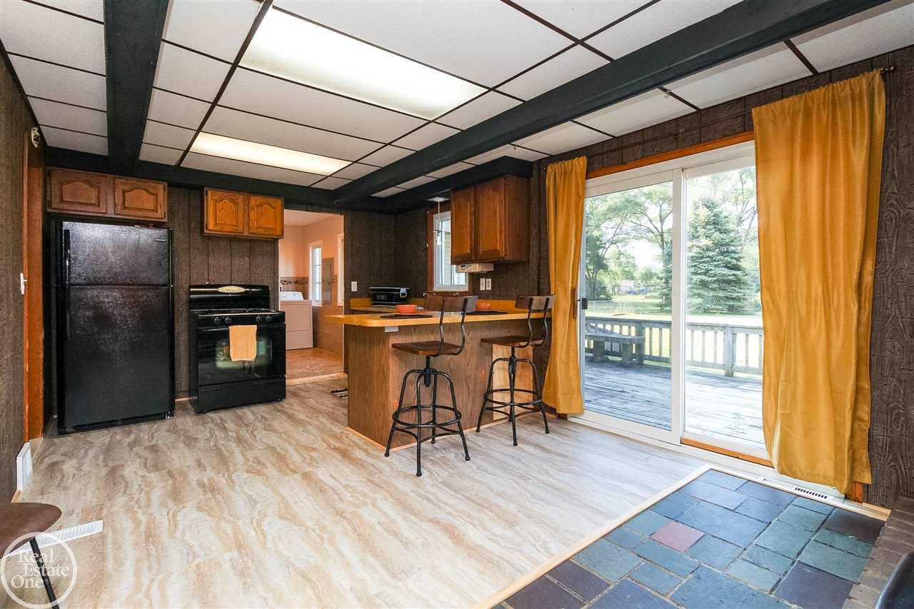 2322 Durham Road Utica, MI 48317 - Photo 12 of 68 50044749-11.JPG
