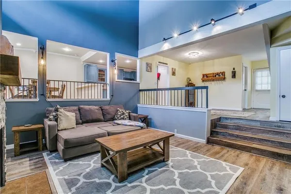$2,150 | 1330 El Camino Real, Euless, TX 76040